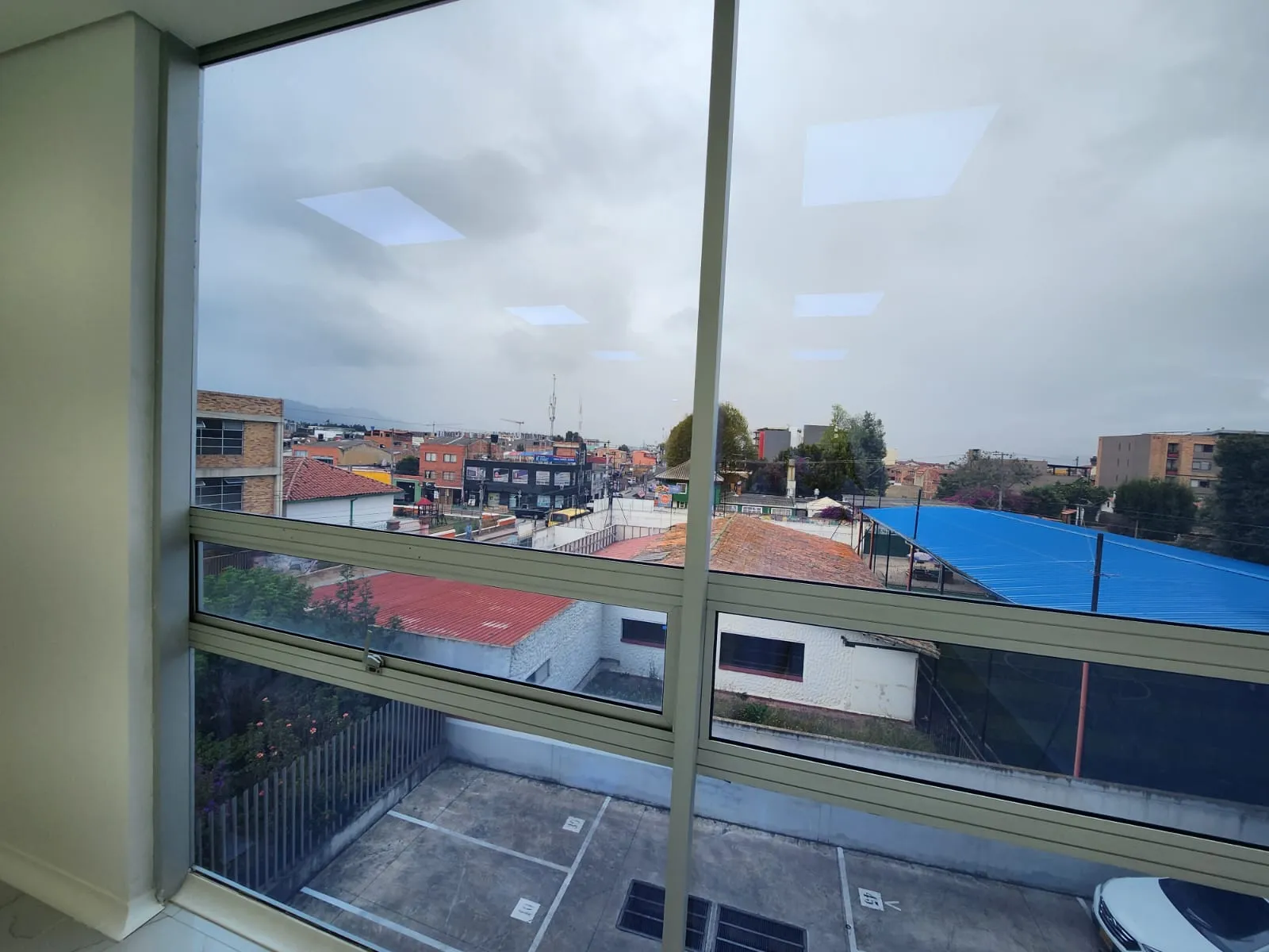 Oficina en venta en Chía, 27,07 m² remodelada con parqueadero - 3