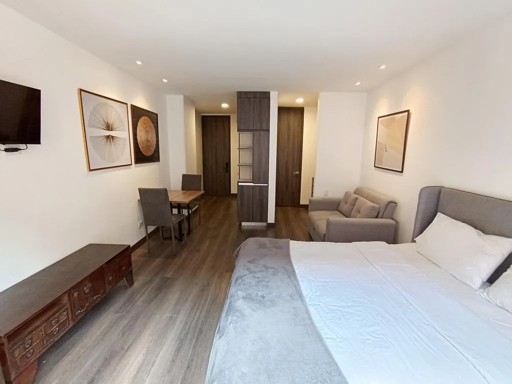 Apto Chicó III: 31m2, balcón, 1 cuarto, 1 baño y 1 parqueadero - 1