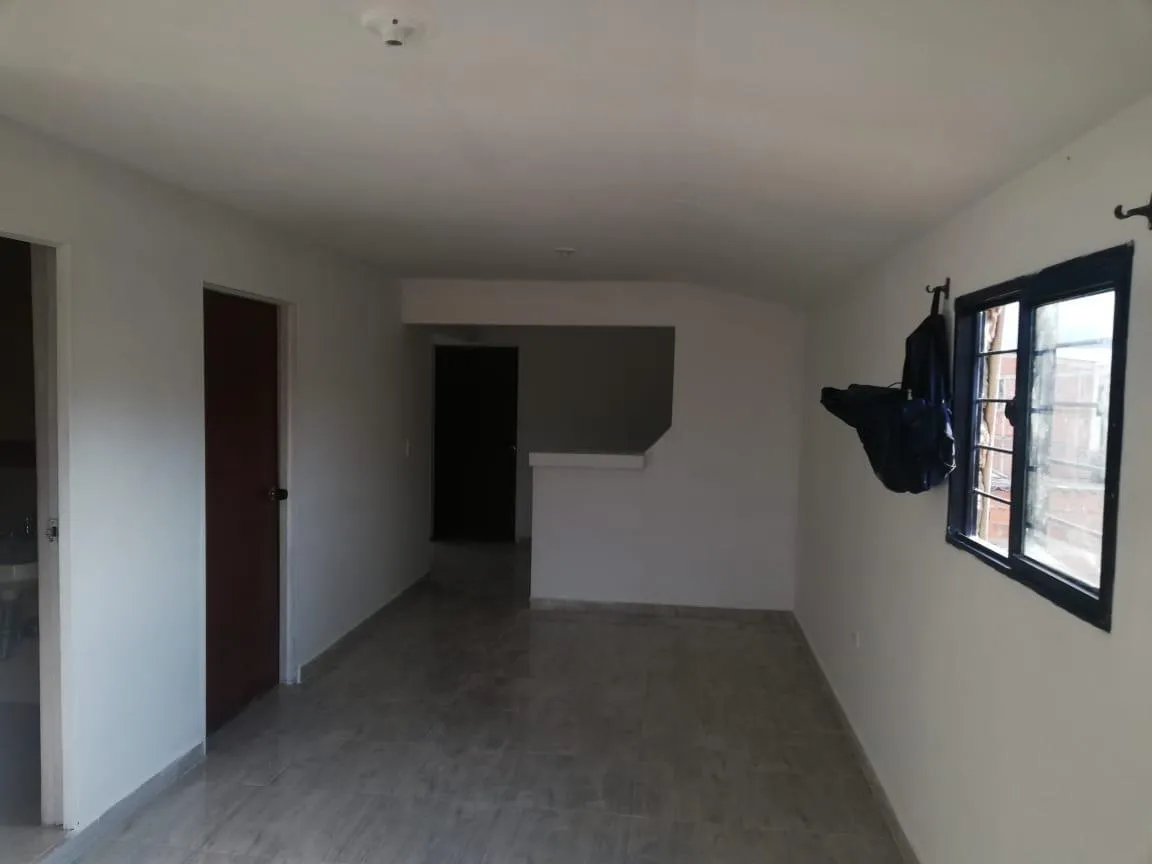 Se vende casa de 3 pisos en Floralia - 5