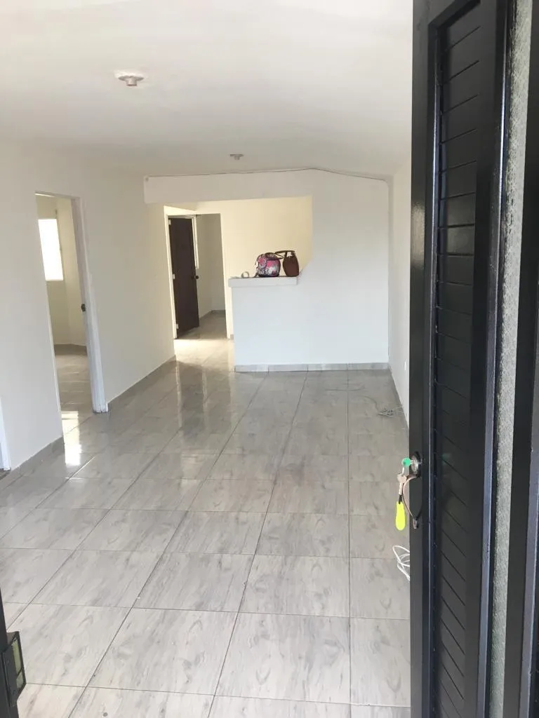 Se vende casa de 3 pisos en Floralia - 4