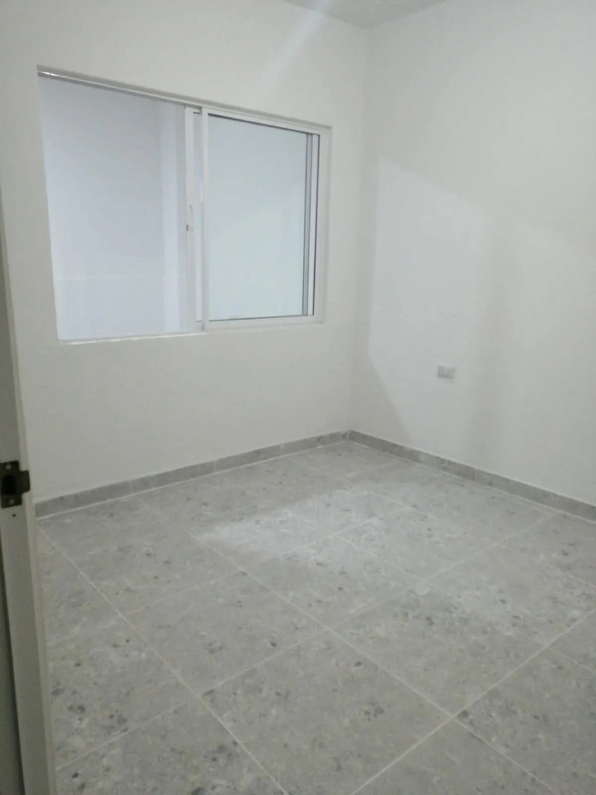 Casa en primer piso para vivienda, negocio o bodega en Saavedra Galindo Cali - 4
