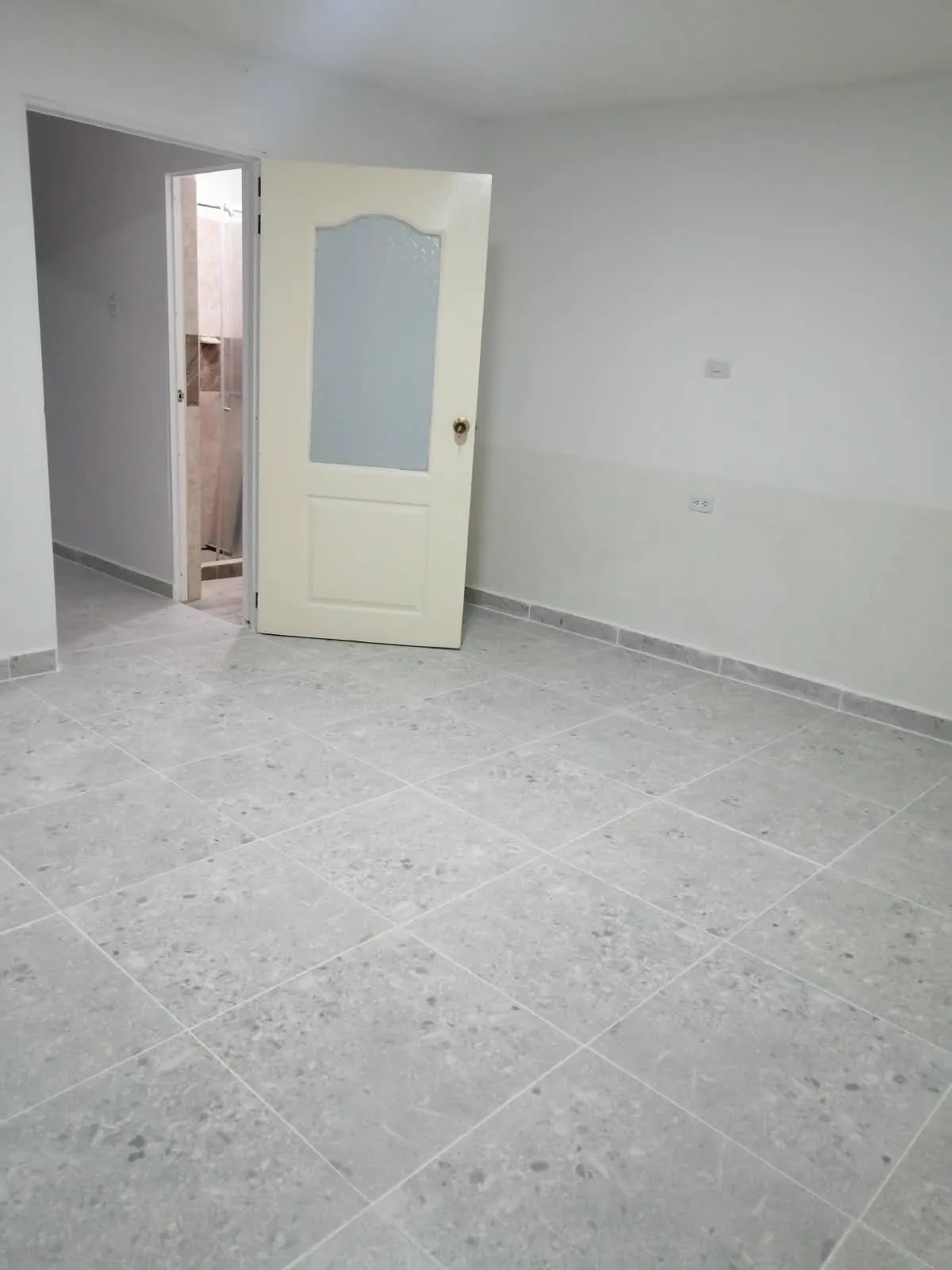 Casa en primer piso para vivienda, negocio o bodega en Saavedra Galindo Cali - 19