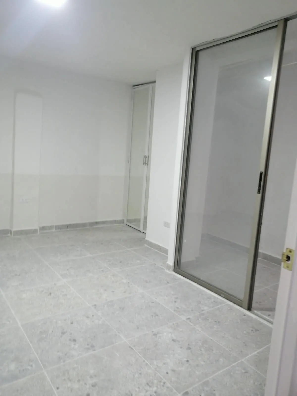 Casa en primer piso para vivienda, negocio o bodega en Saavedra Galindo Cali - 11
