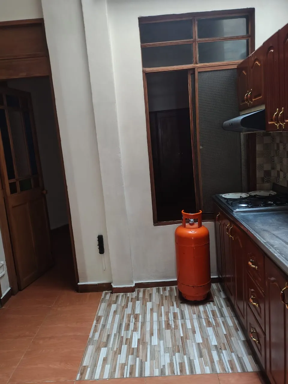 Casa en arriendo en Medellín para comercio o vivienda — foto 9