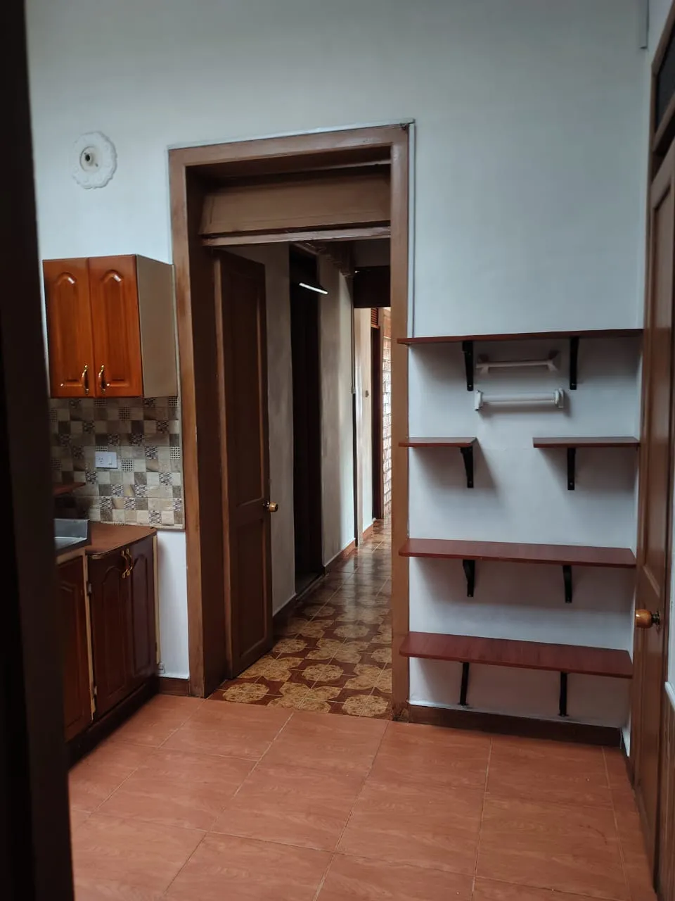 Casa en arriendo en Medellín para comercio o vivienda — foto 10