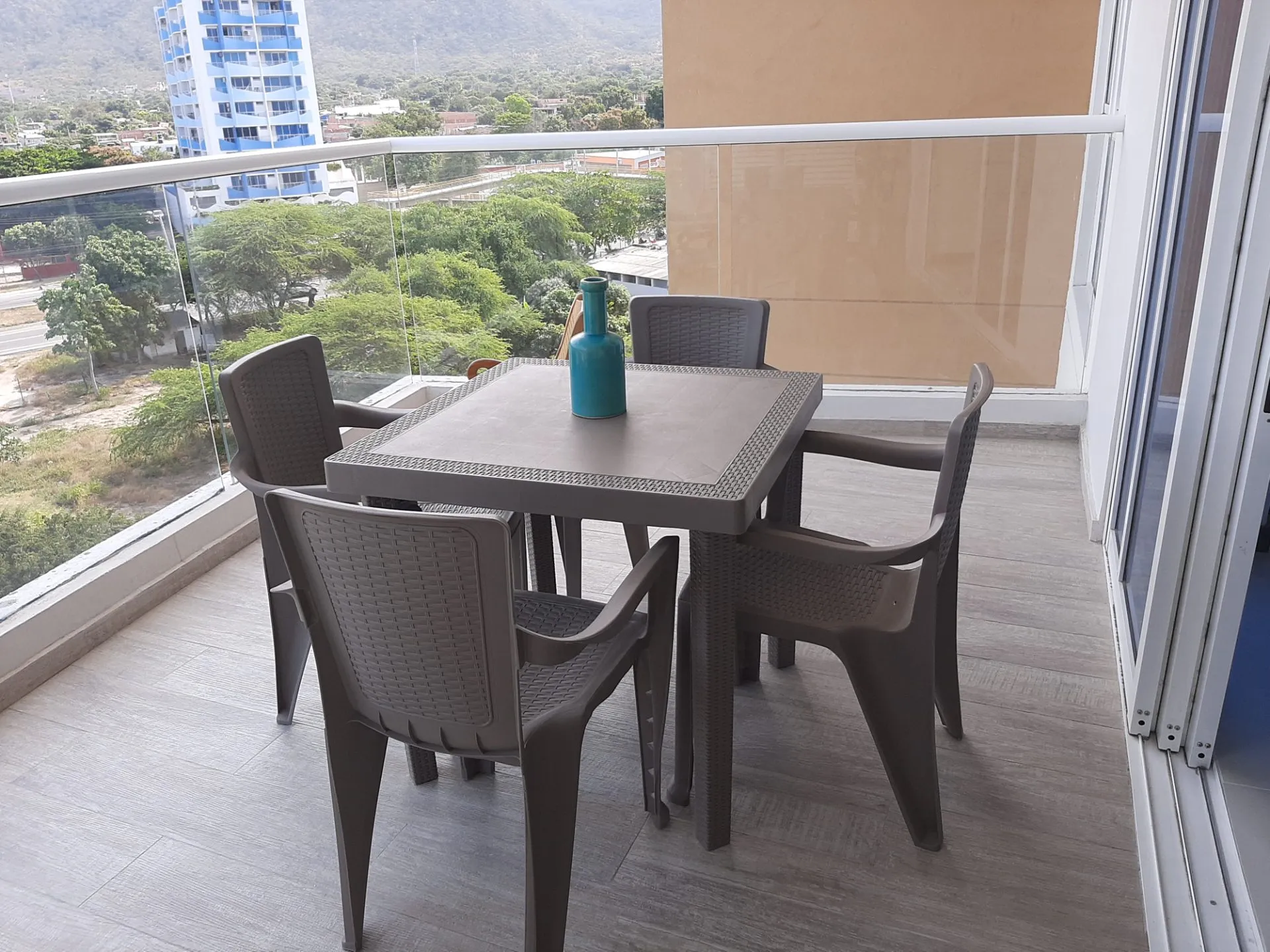 Apartamento en venta y arriendo en Pozo Colorado, Rodadero – Conjunto Ocean Club  Apartamento de 71 m² ubicado en el sector Pozo Colorado, Rodadero, en el Conjunto Ocean Club. Se encuentra en piso 7, — foto 7