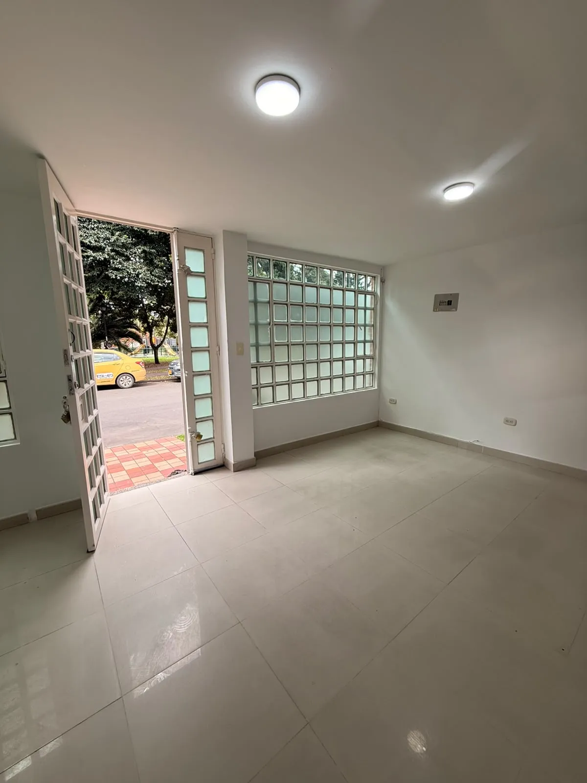 Se arrienda oficina barrio La Esmeralda Bogota — foto 3
