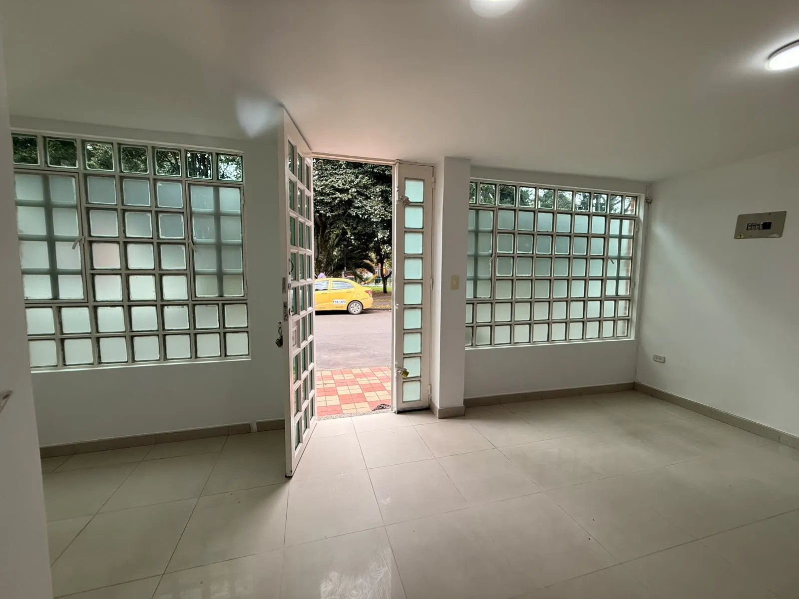 Se arrienda oficina barrio La Esmeralda Bogota — foto 8