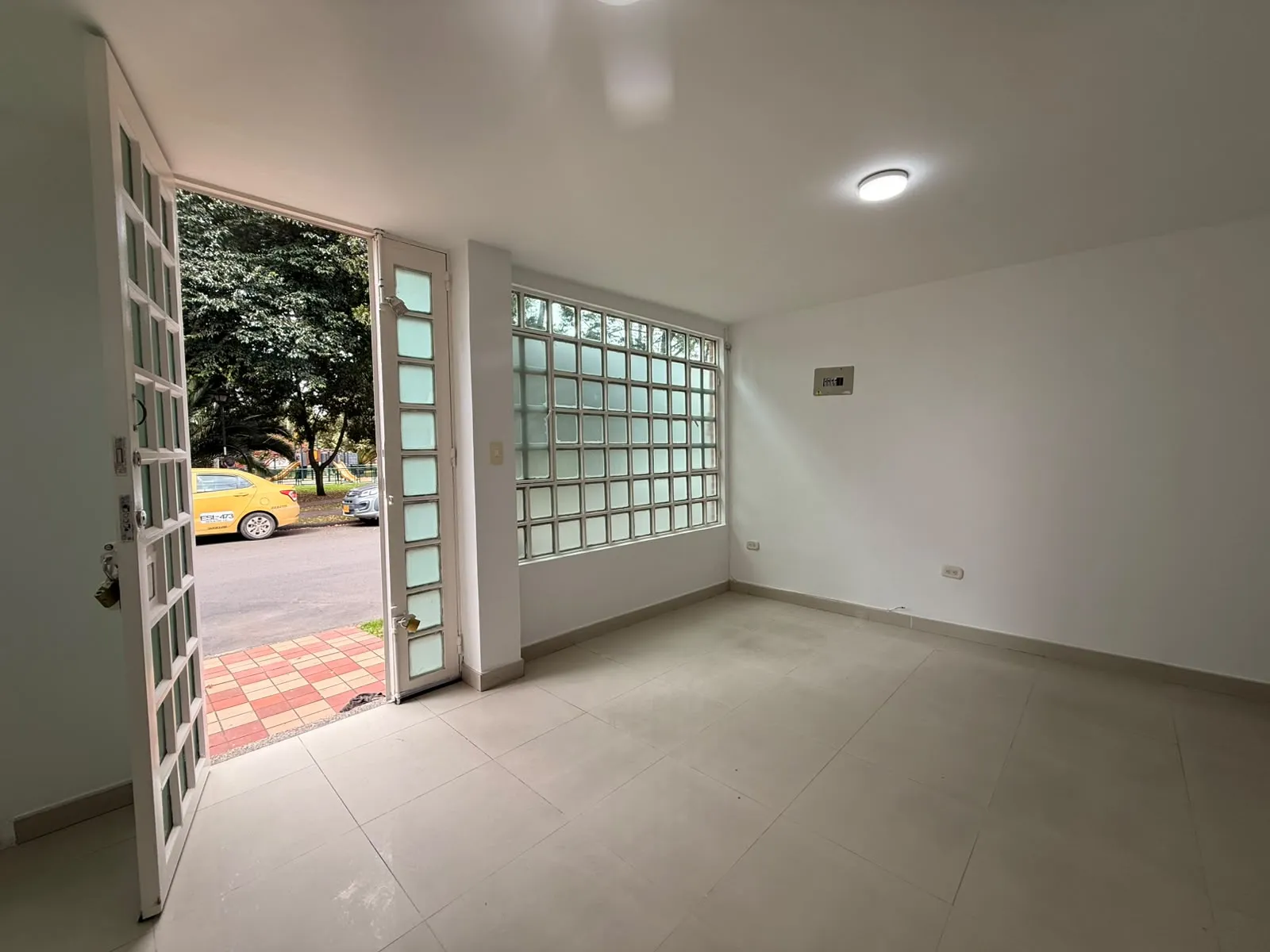 Se arrienda oficina barrio La Esmeralda Bogota — foto 6