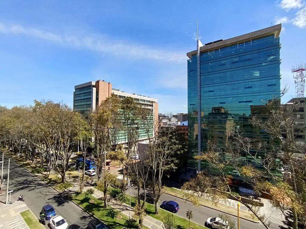 Apto Chicó: 42m2, 1 cuarto, 1 baño y 1 parqueadero — foto 3