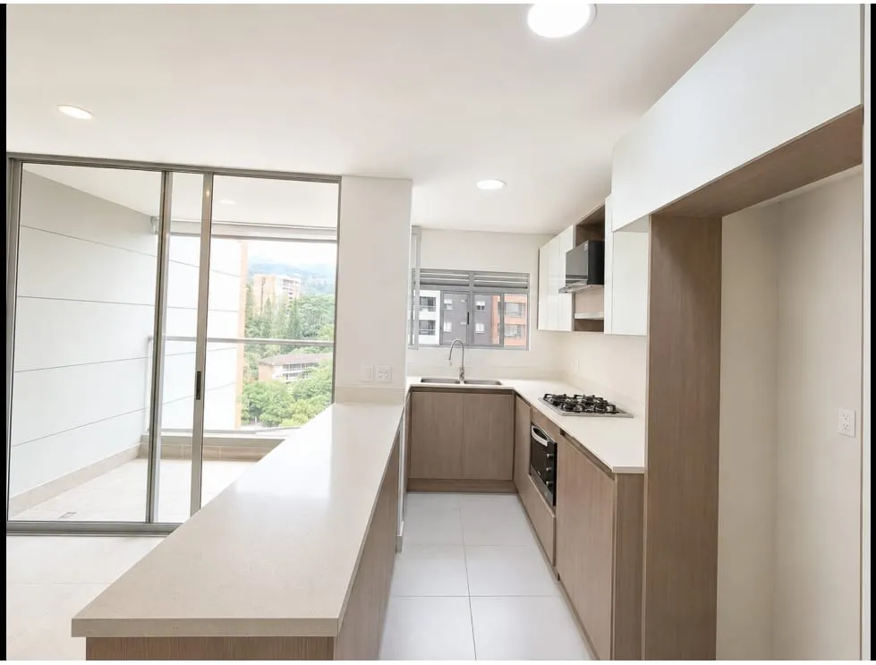 Apartamento ubicado en Los Mesa, Cumbres, Envigado, en unidad completa — foto 11