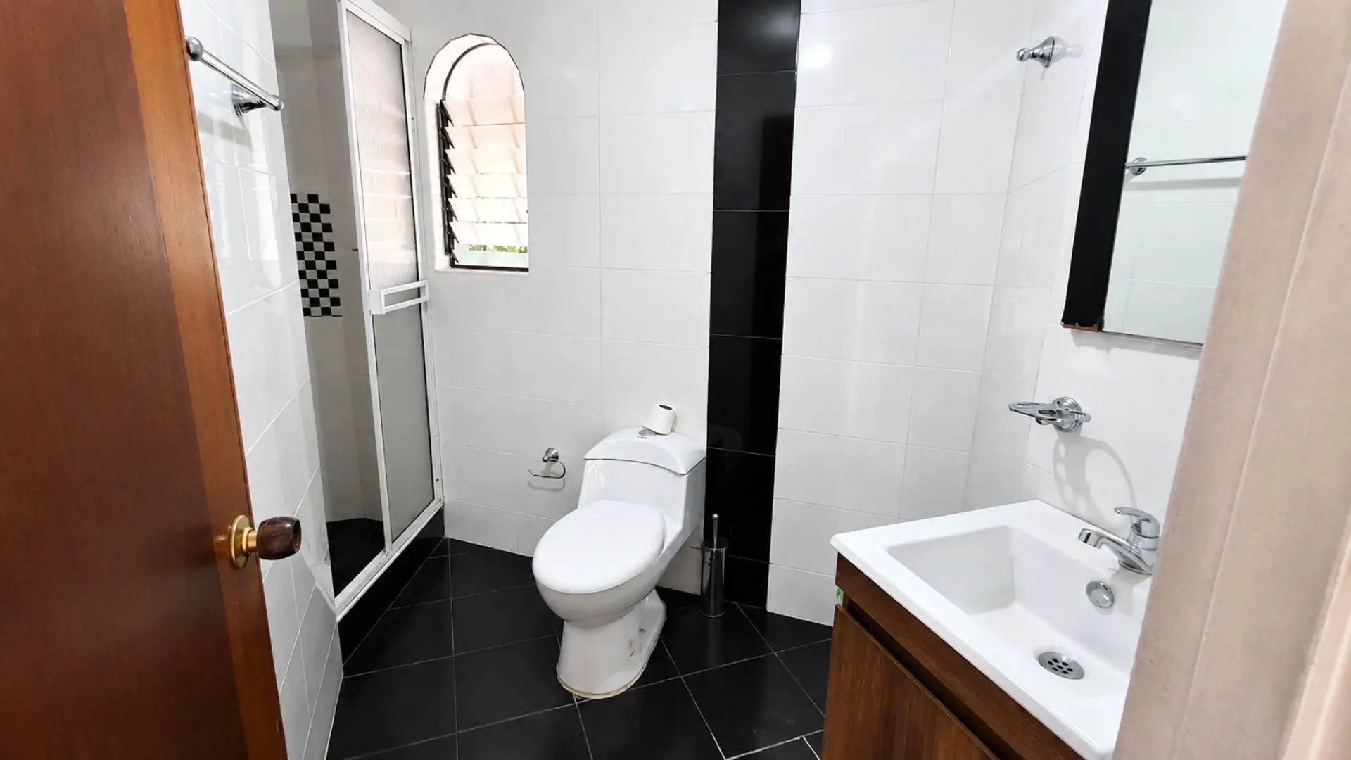 Hermosa Casa Campestre, con Piscina y Aparcamiento — foto 15