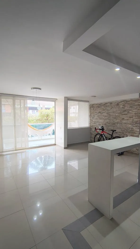 Apartamento remodelado en venta en el sector de Versalles, Floridablanca — foto 3
