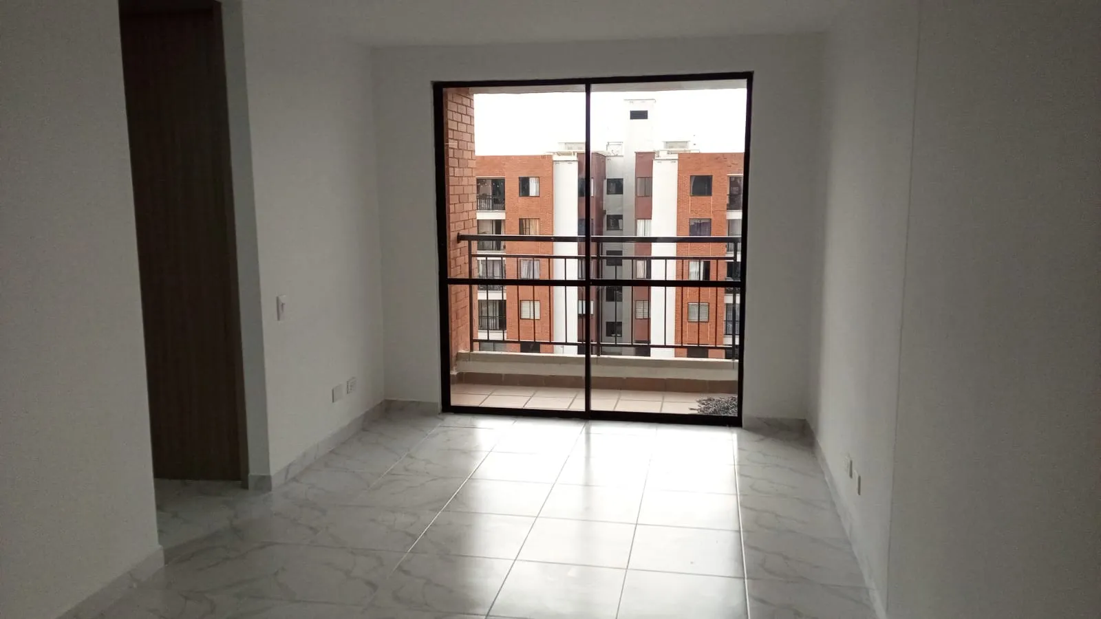 Apartamento en venta en Amberes, Jamundí — foto 3