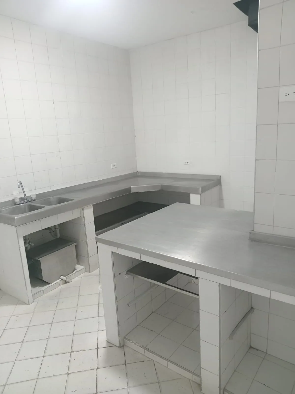 Local comercial en arriendo en Cabecera, Bucaramanga. - 7
