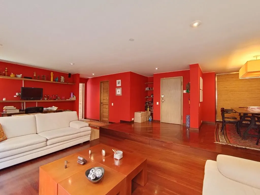 Apto El Nogal: 100m2 + terraza 30m2, 1 cuarto, 2 baños y 1 parqueadero - 5