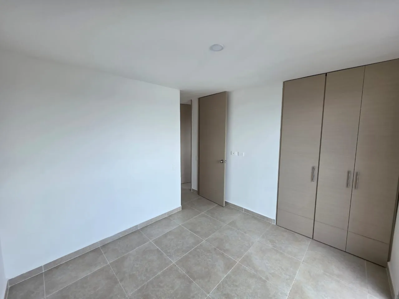 Apartamento Conjunto Cerrado Torre Horus — foto 9
