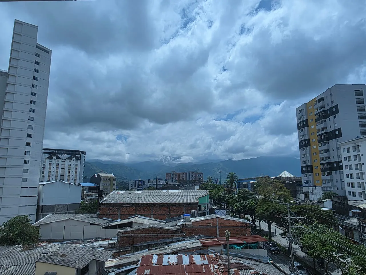 Apartamento Conjunto Cerrado Torre Horus - 16
