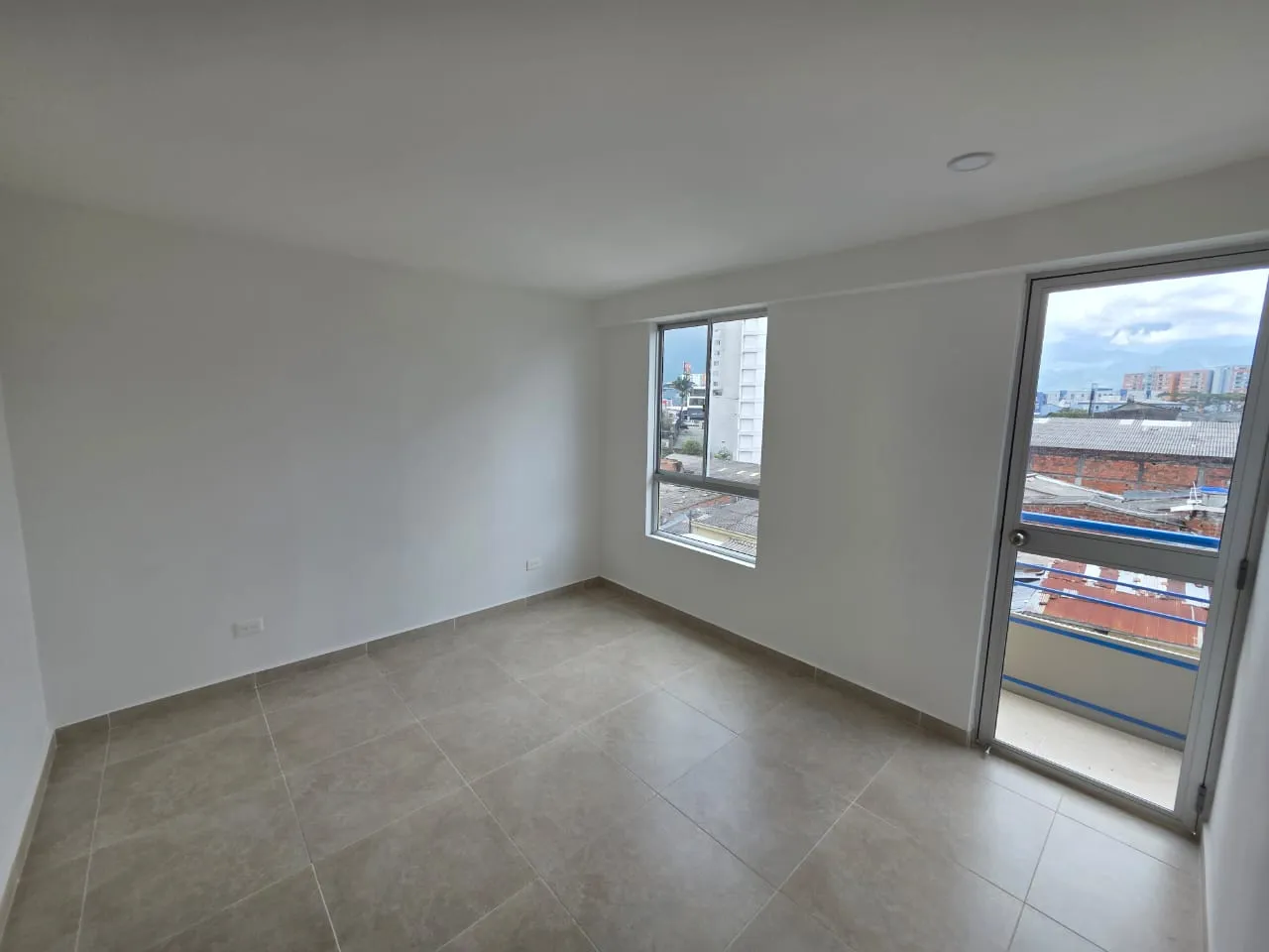 Apartamento Conjunto Cerrado Torre Horus — foto 11