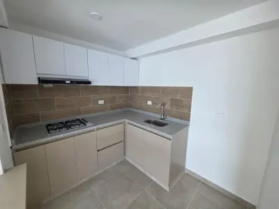 Apartamento Conjunto Cerrado Torre Horus