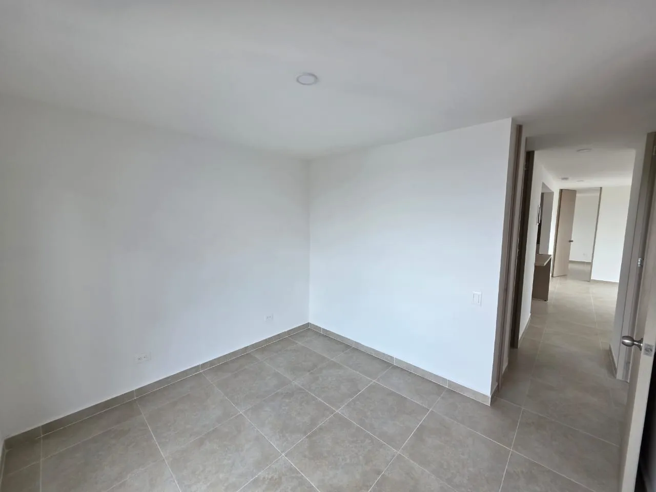 Apartamento Conjunto Cerrado Torre Horus — foto 7