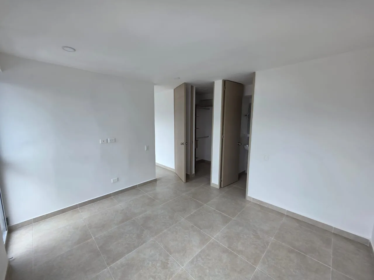 Apartamento Conjunto Cerrado Torre Horus — foto 5