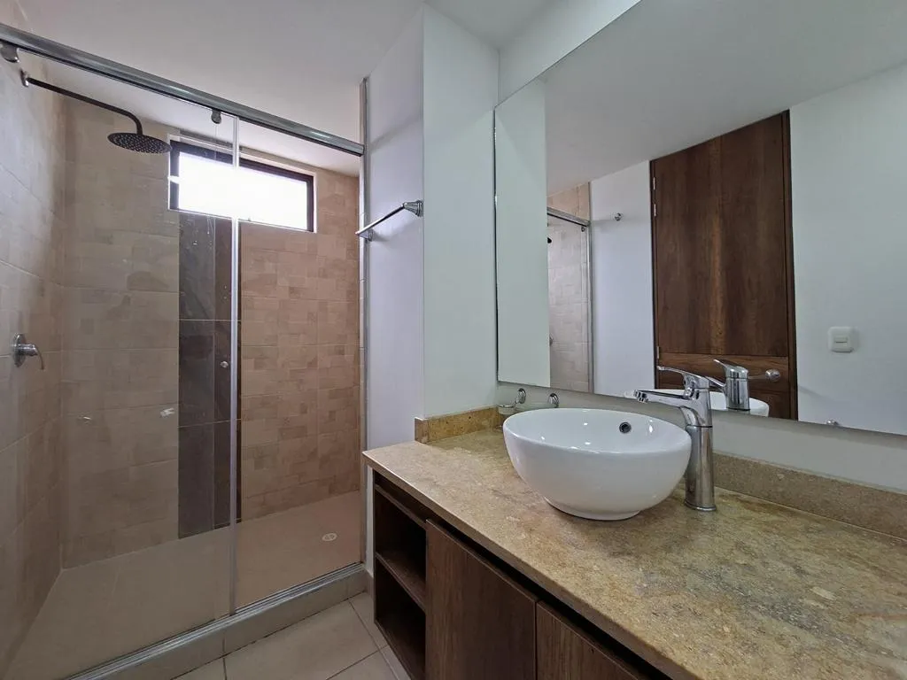 Apto Las Villas: 50m2, 1 cuarto, 1 baño y 2 parqueaderos — foto 12