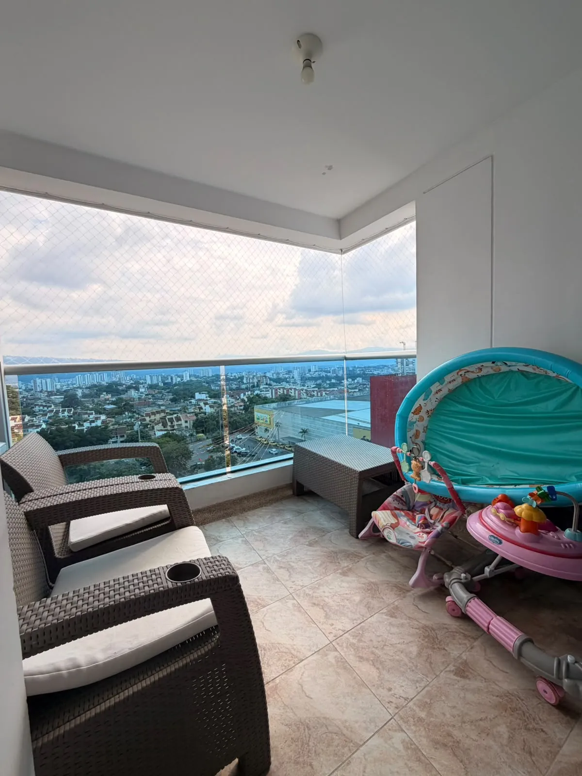Apartamento en venta en Hispania, sector Cacique, Bucaramanga — foto 2