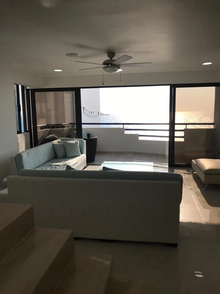 Apartamento dúplex en venta en Cartagena, Edificio Marina del Rey, sector El Laguito — foto 6