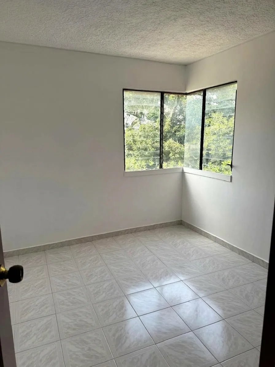 VENDO ESPECTACULAR APARTAMENTO USADO DE CONTADO BOLARQUI — foto 5