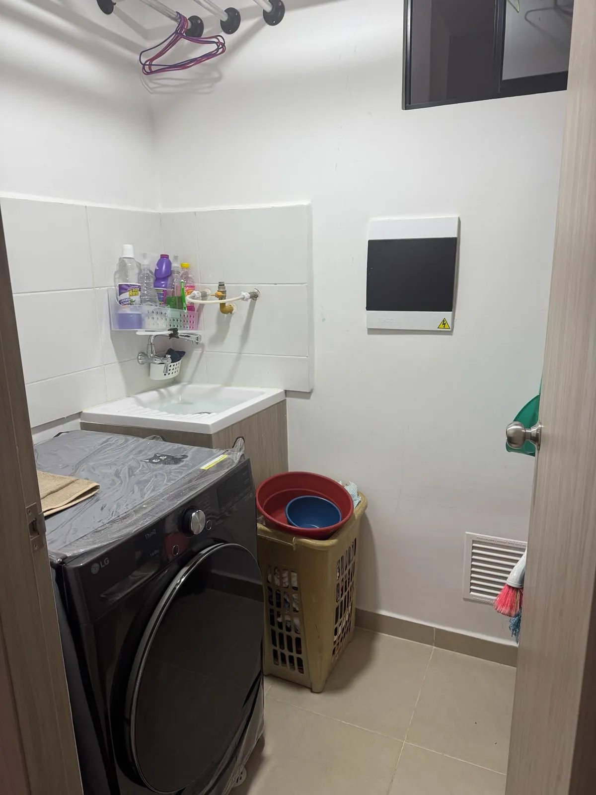 EN VENTA APARTAMENTO EN COAVICONSA 2 HABITACIONES — foto 12